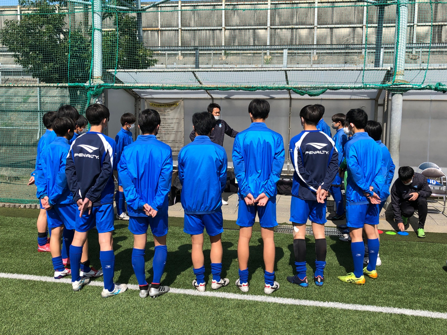 U15