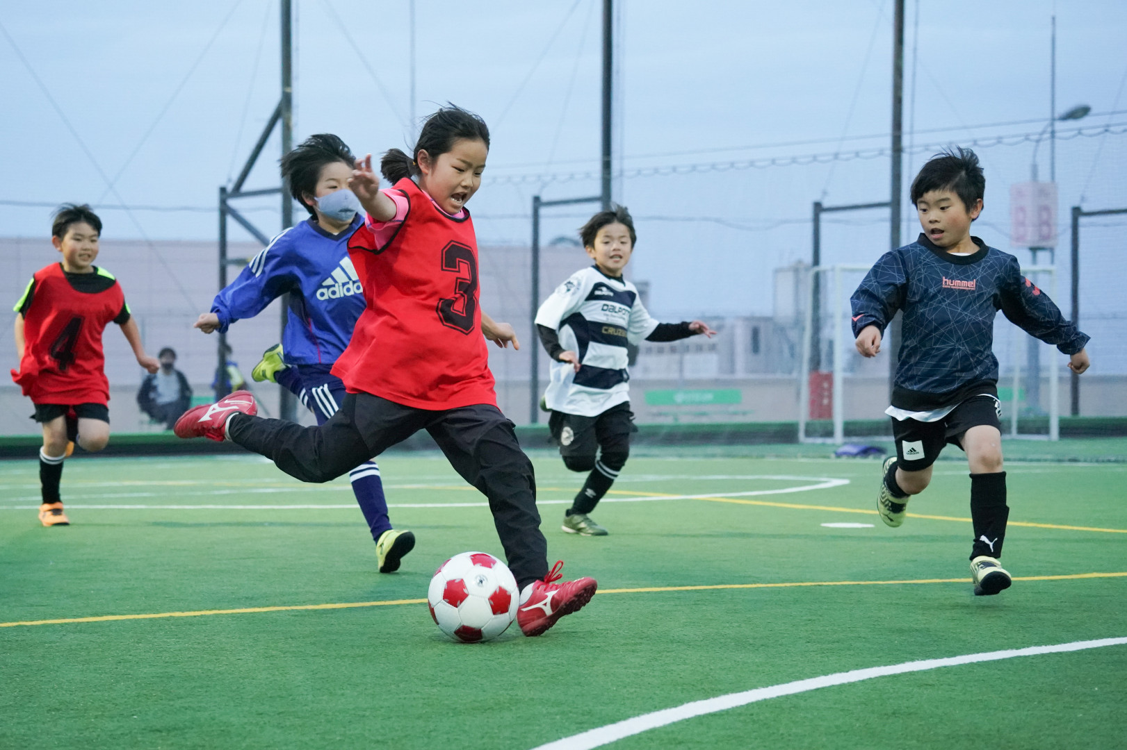 ドリブル特化型サッカースクール「ケケイッソドリブル塾」